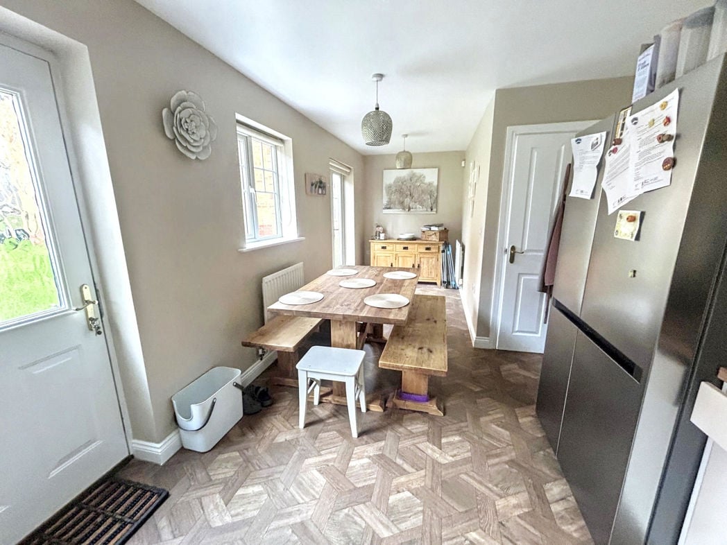 Property image 5 of 14