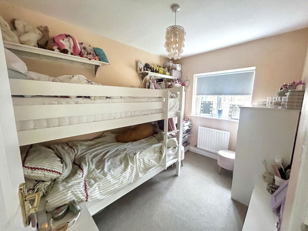 Property image 8 of 14