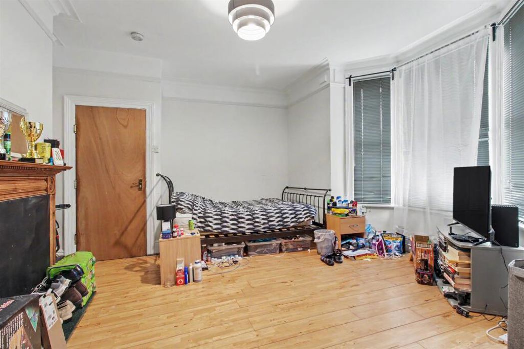 Property image 4 of 17