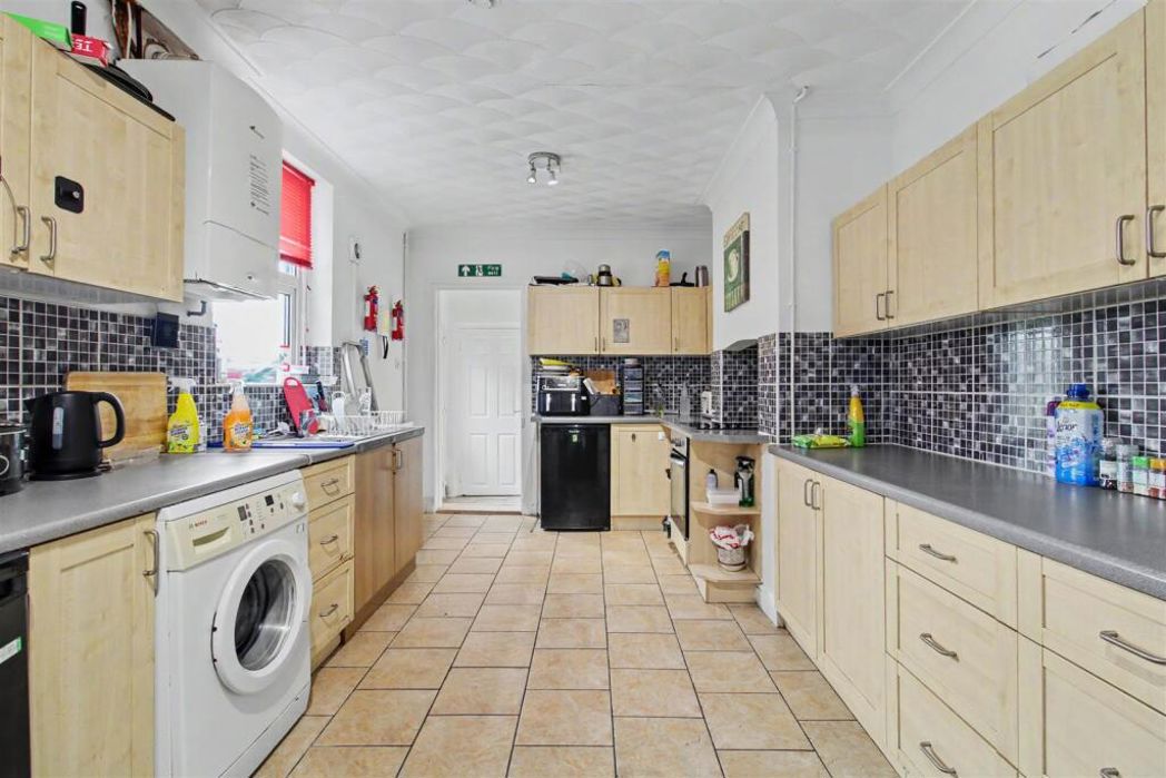 Property image 2 of 17