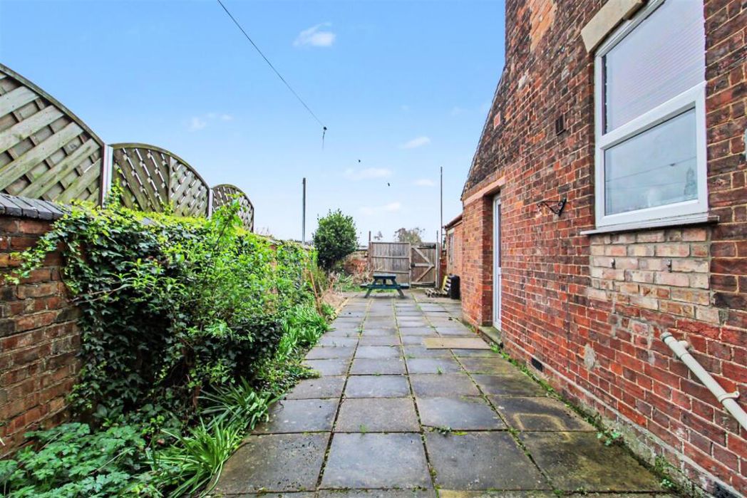 Property image 15 of 17