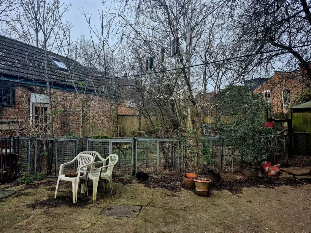 Property image 8 of 11