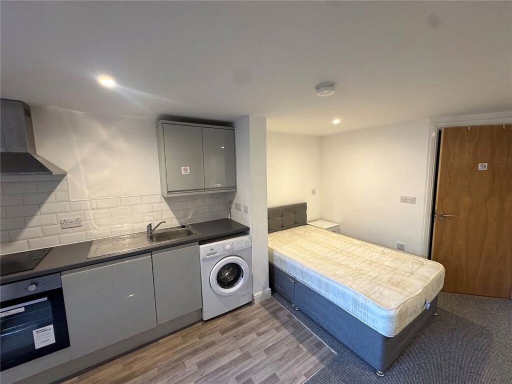 Property image 4 of 8