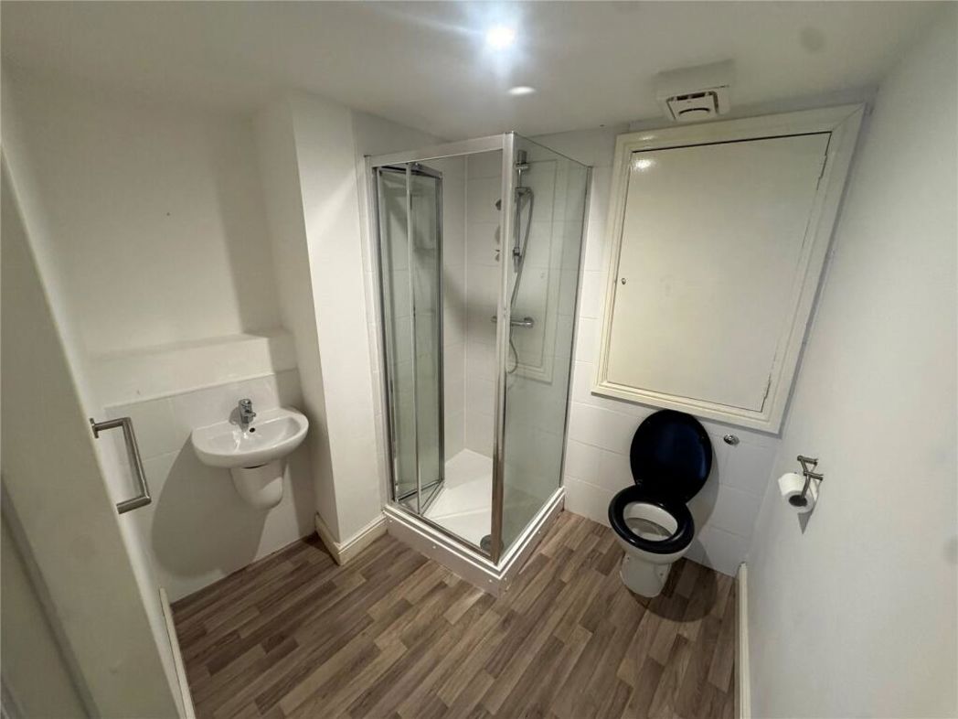 Property image 6 of 8