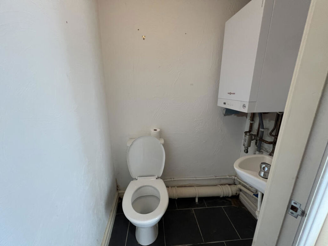 Property image 9 of 22