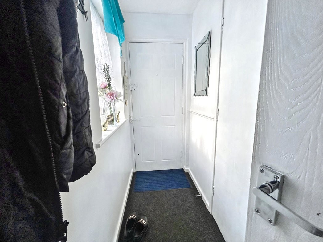 Property image 6 of 8