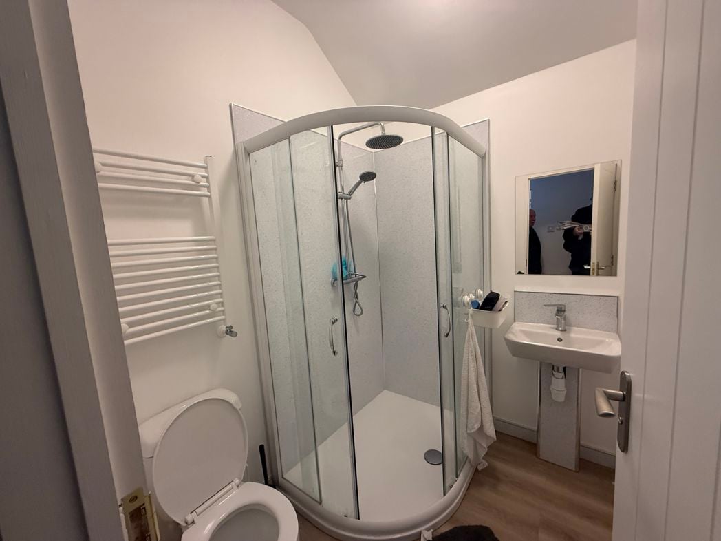 Property image 2 of 4