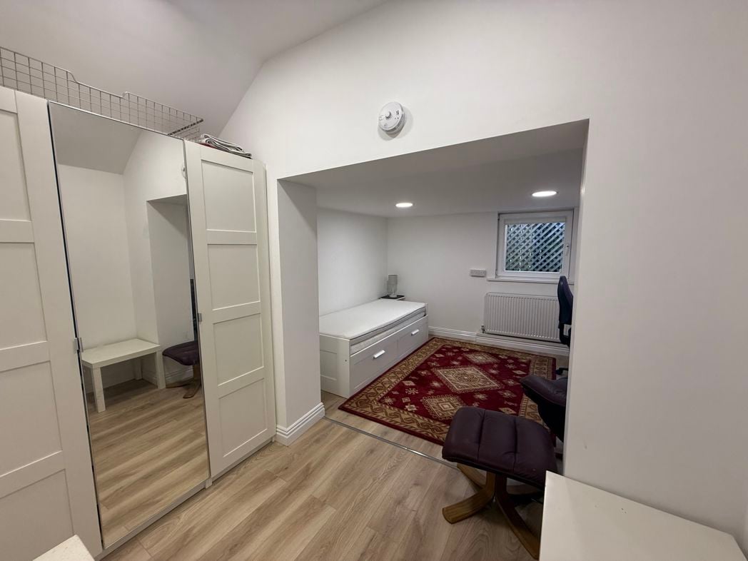 Property image 3 of 4