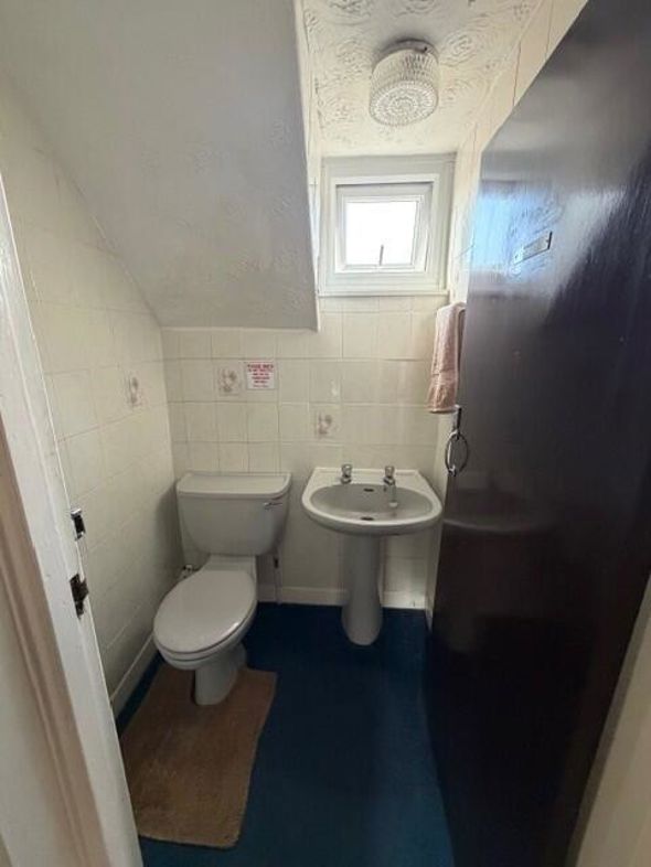 Property image 17 of 21