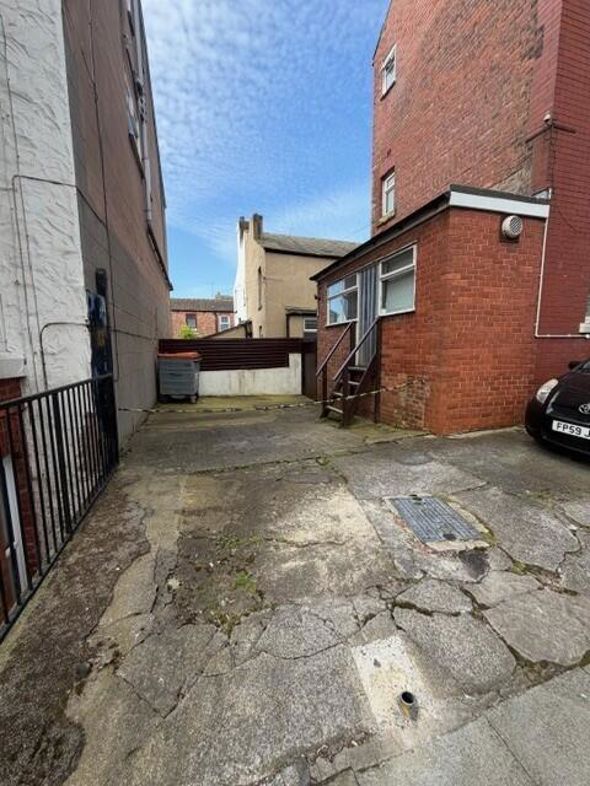 Property image 21 of 21