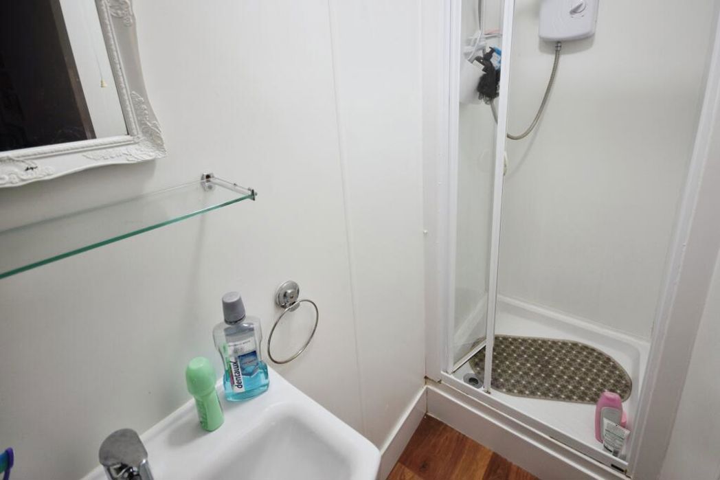 Property image 18 of 21