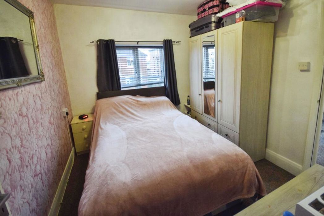 Property image 12 of 21