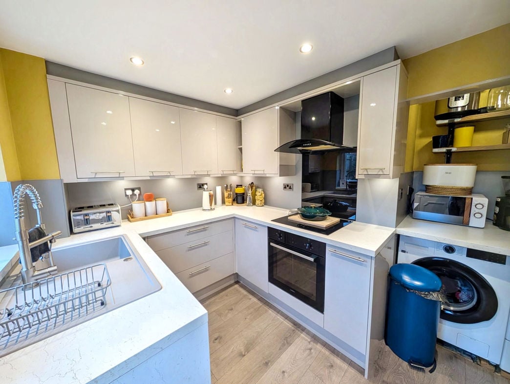 Property image 6 of 17