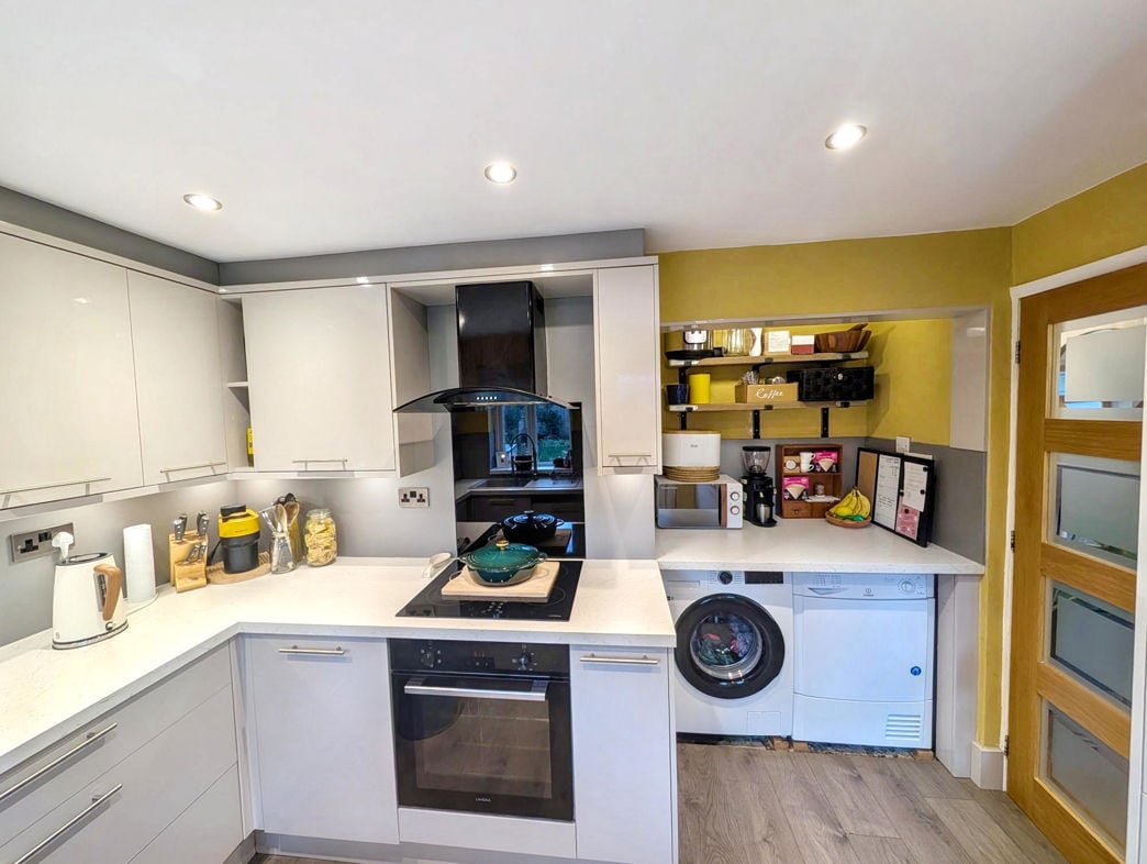 Property image 5 of 17