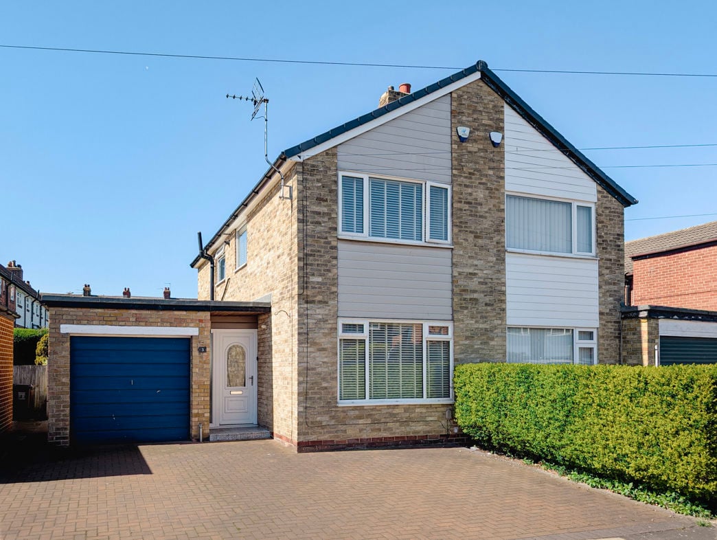 Property image 1 of 11