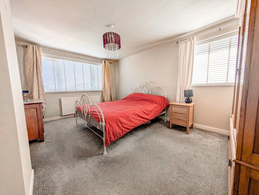 Property image 7 of 11