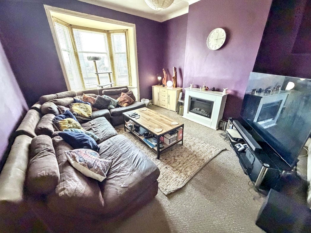 Property image 4 of 17