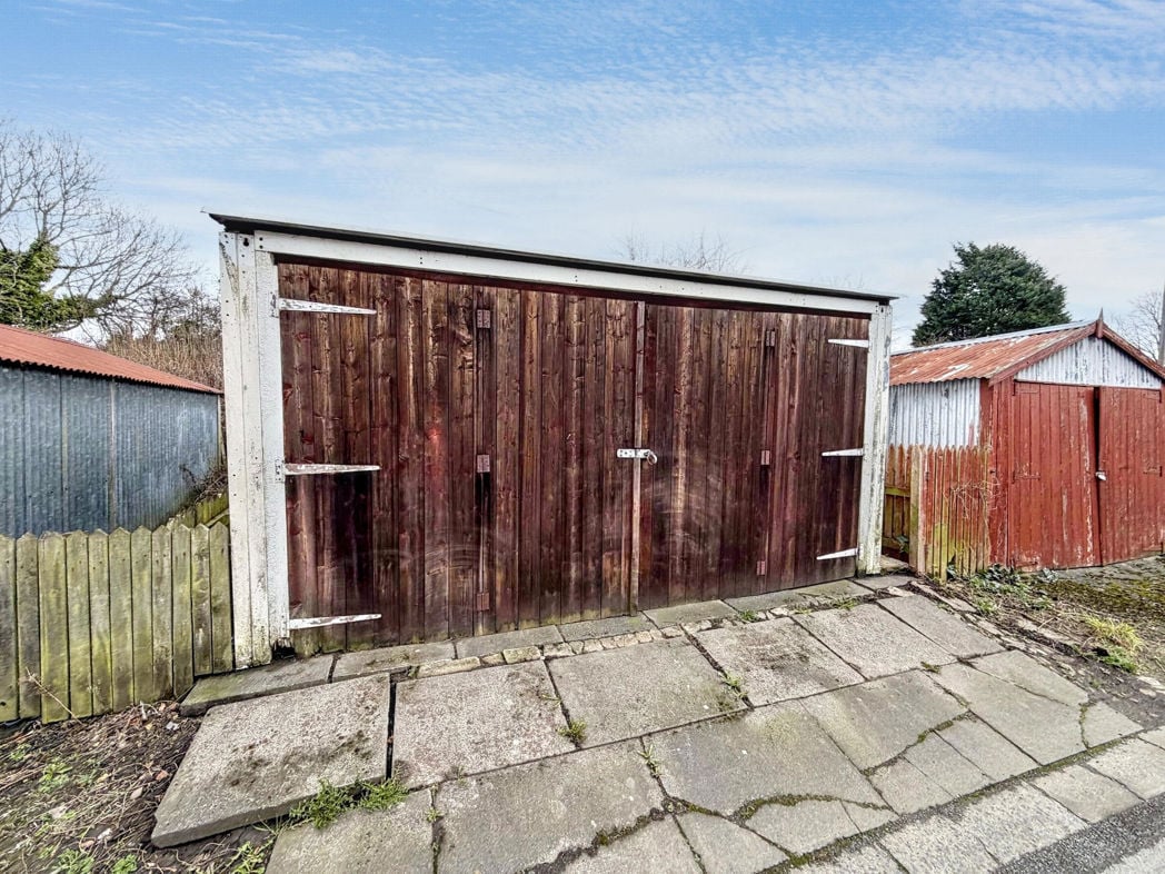 Property image 16 of 17