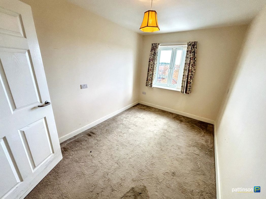 Property image 7 of 12