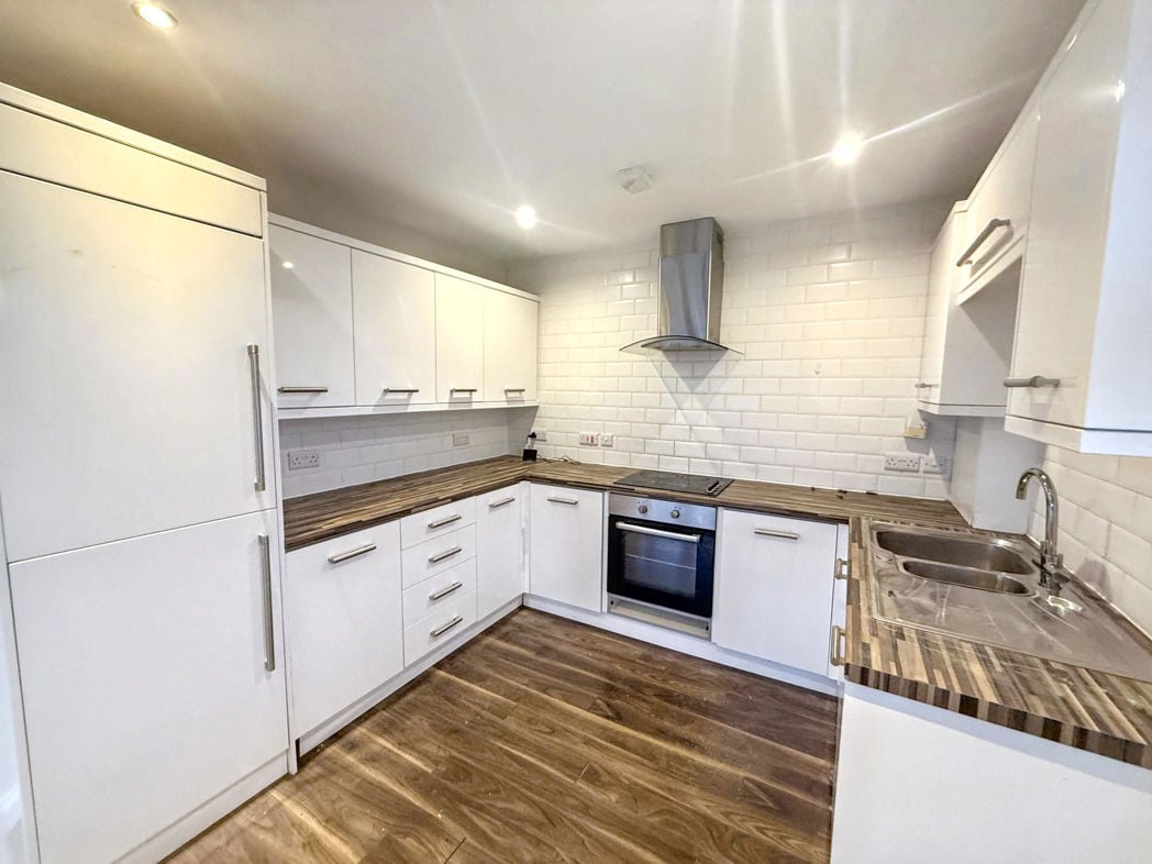 Property image 3 of 11