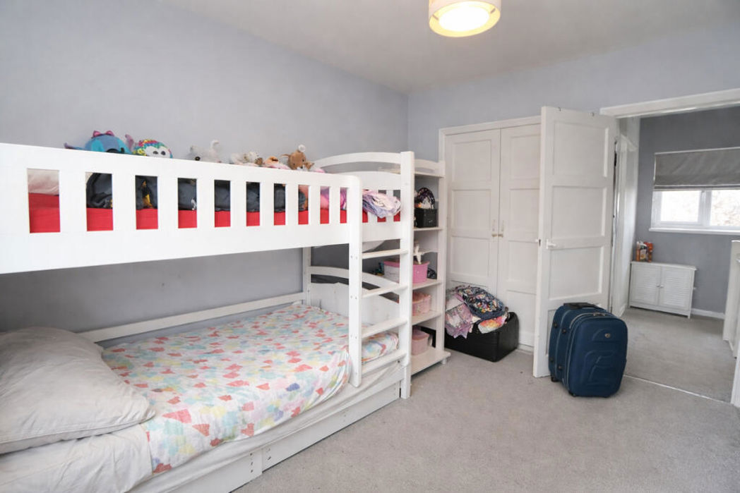 Property image 11 of 15