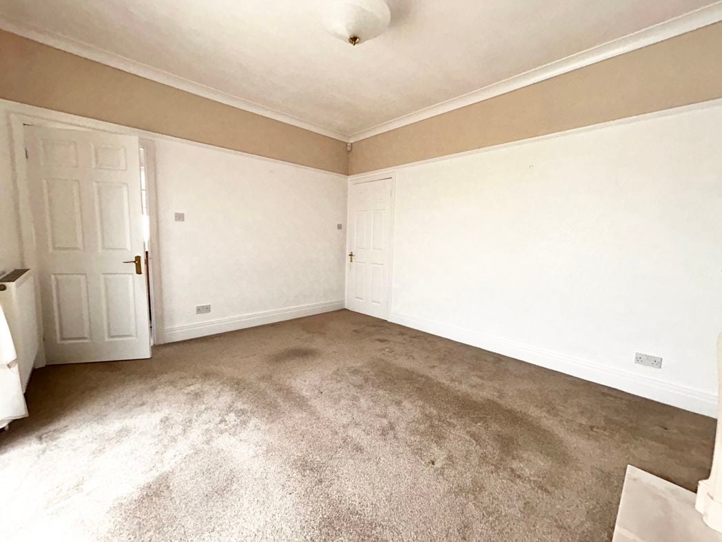Property image 7 of 19