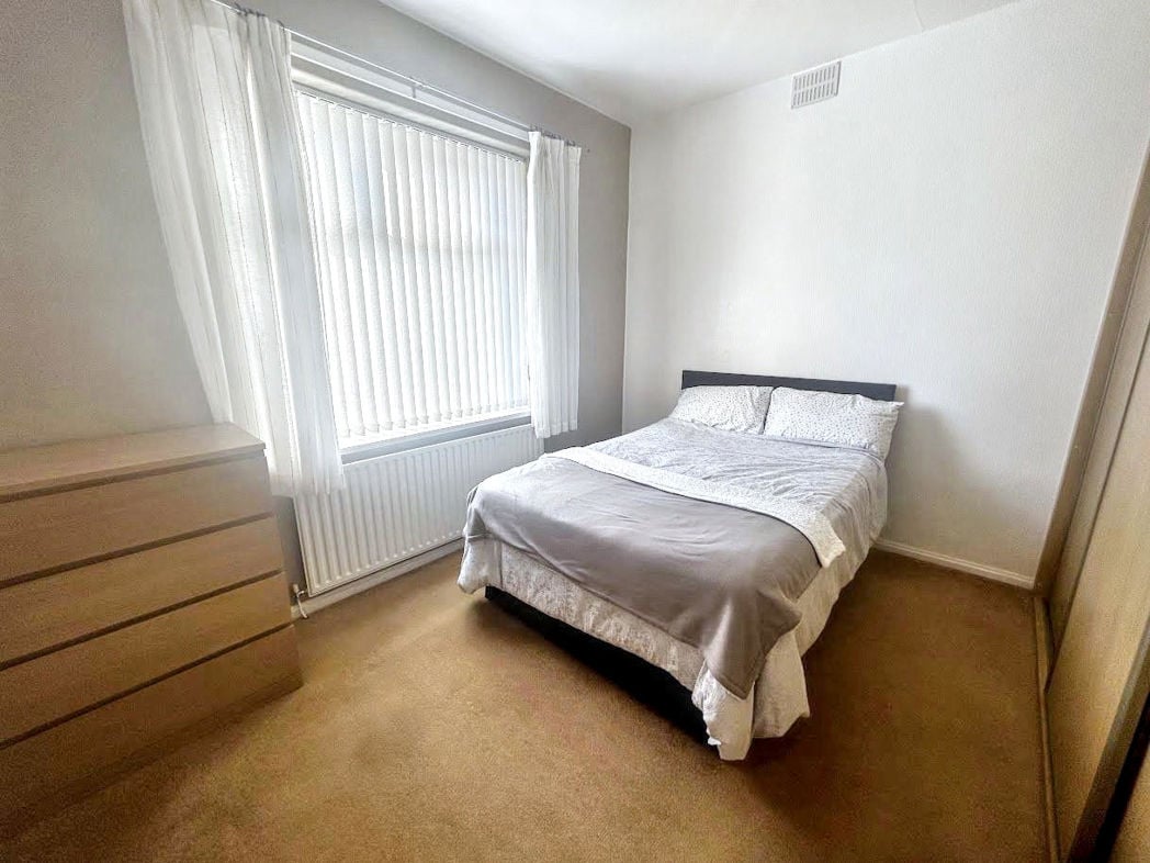 Property image 7 of 12