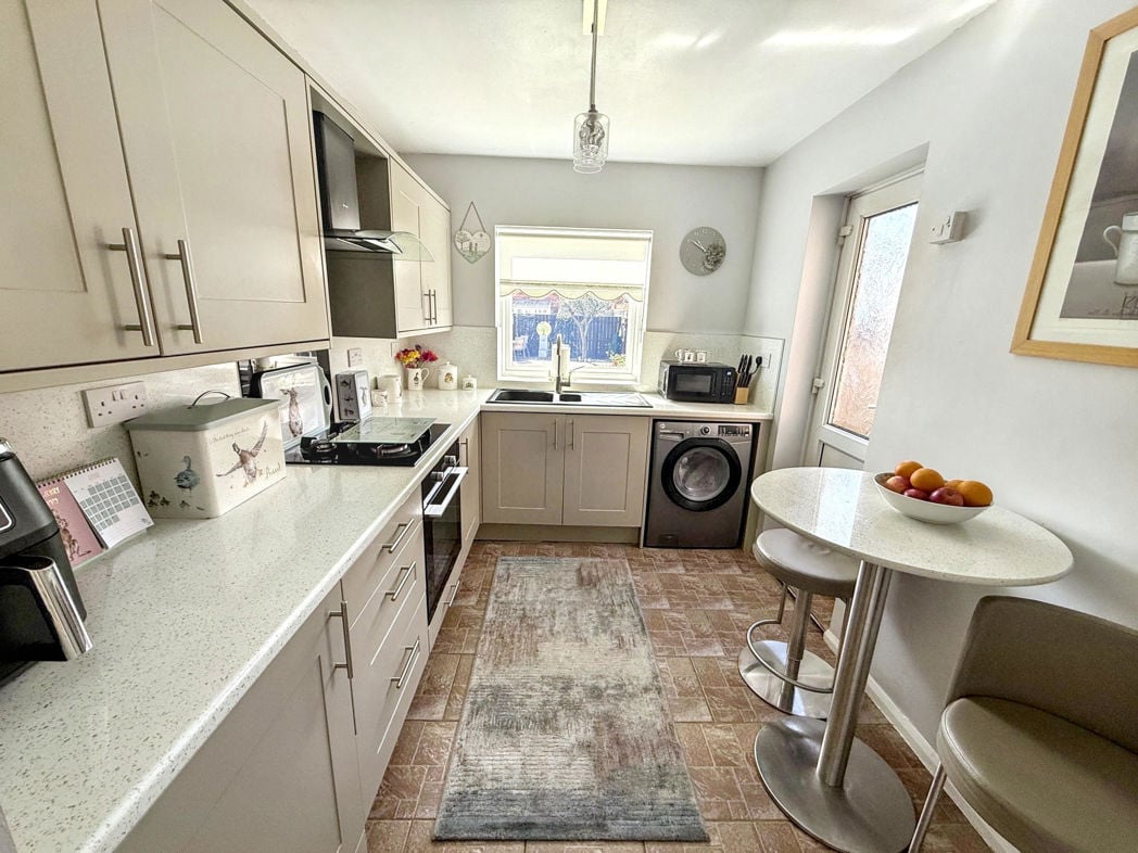 Property image 7 of 14