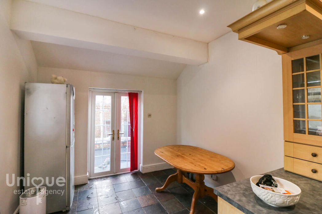 Property image 8 of 26