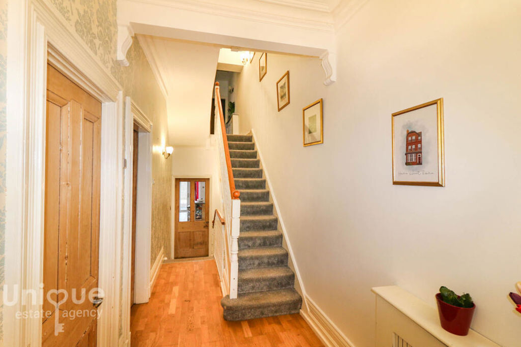 Property image 14 of 26