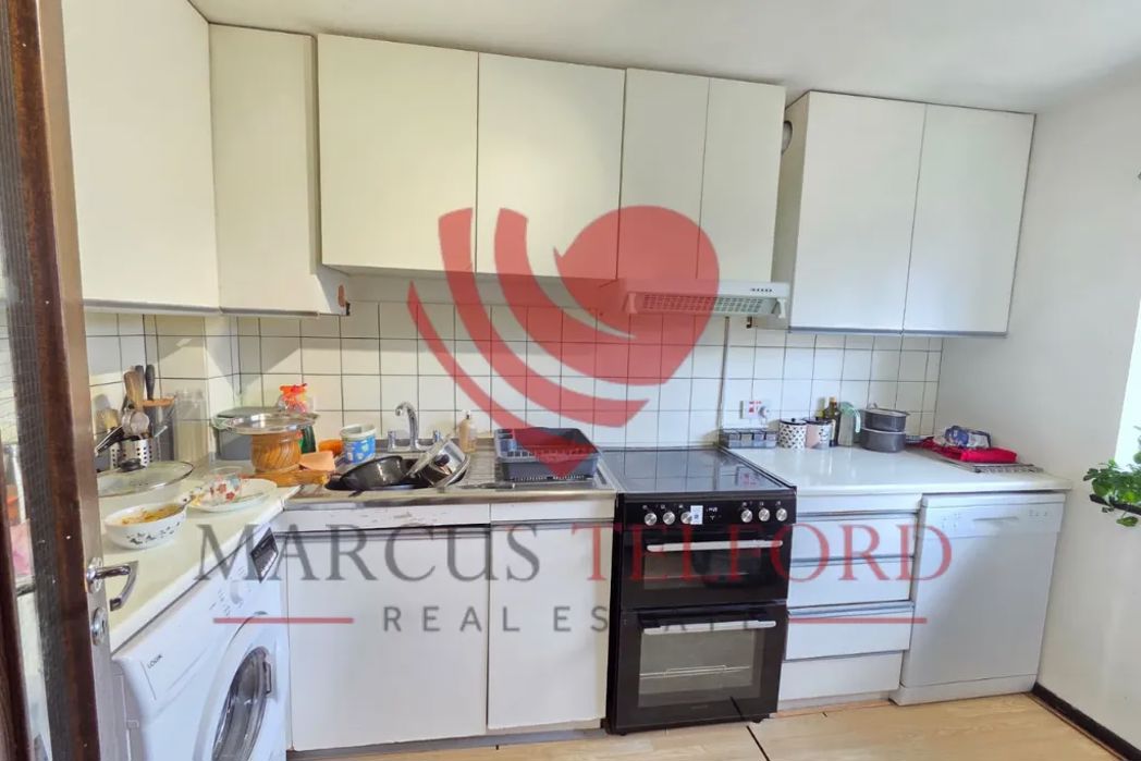 Property image 1 of 12