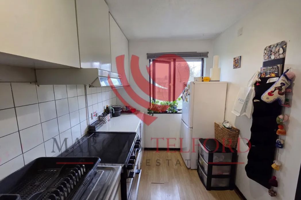 Property image 3 of 12