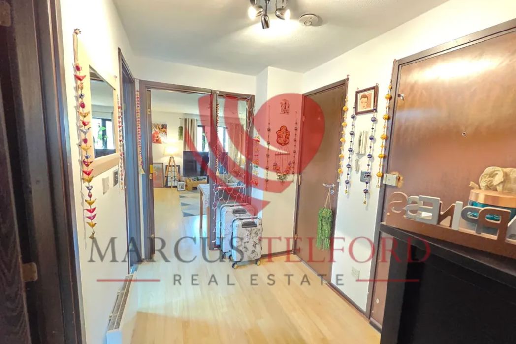 Property image 5 of 12