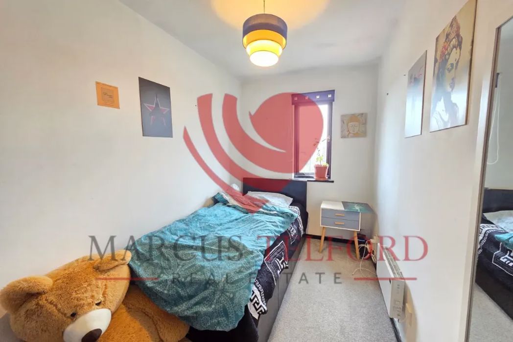 Property image 11 of 12