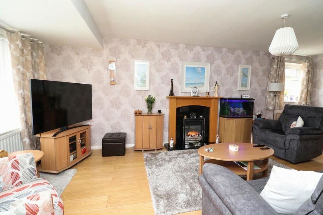 Property image 4 of 10