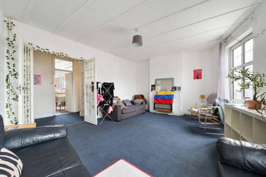 Property image 9 of 15