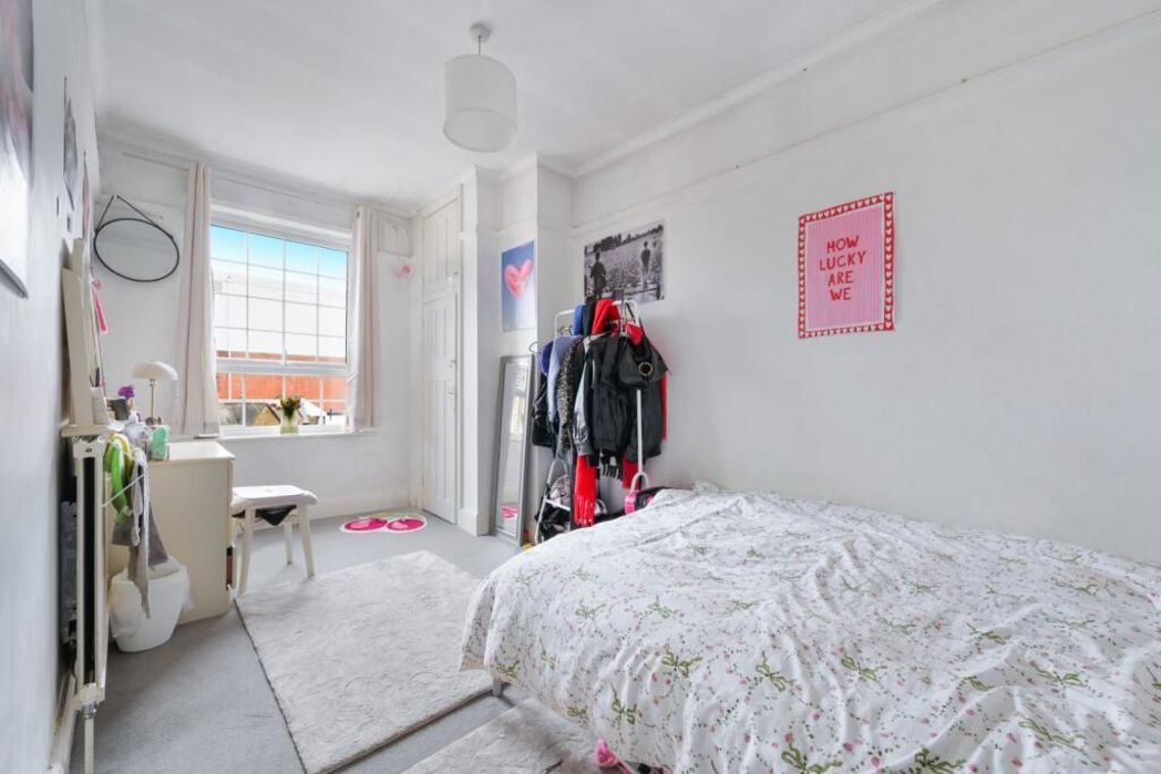 Property image 10 of 15