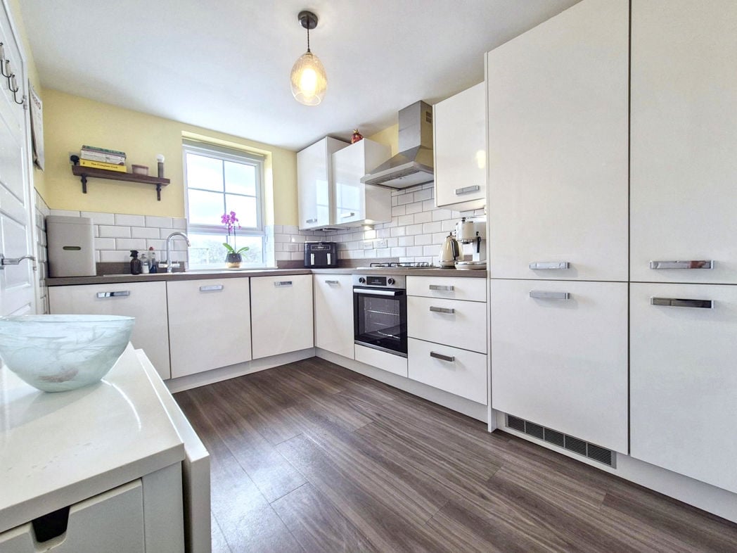 Property image 2 of 25