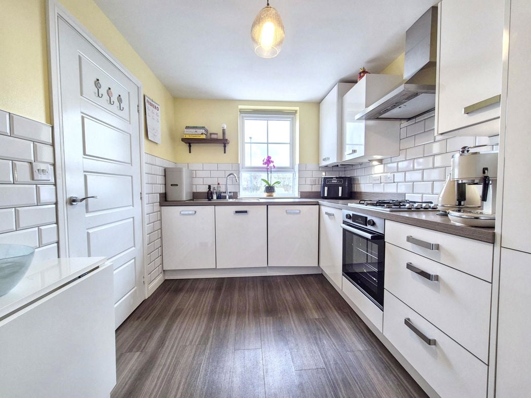 Property image 6 of 25
