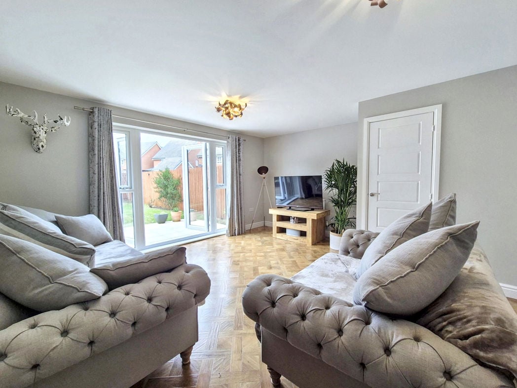Property image 3 of 25