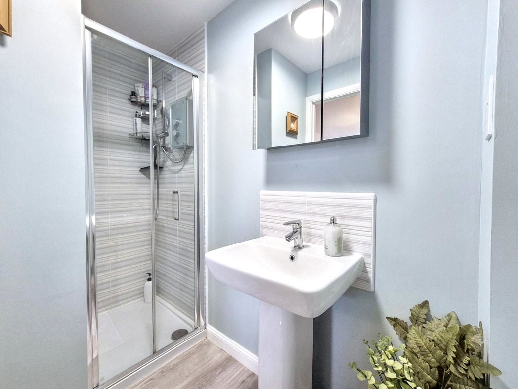 Property image 14 of 25
