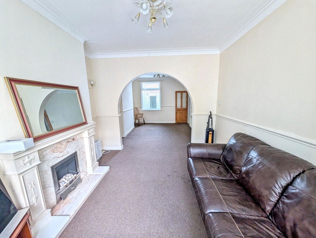 Property image 5 of 14