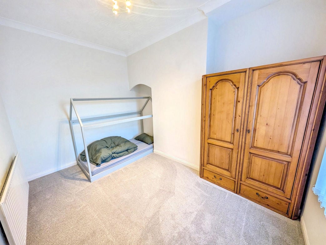 Property image 11 of 14