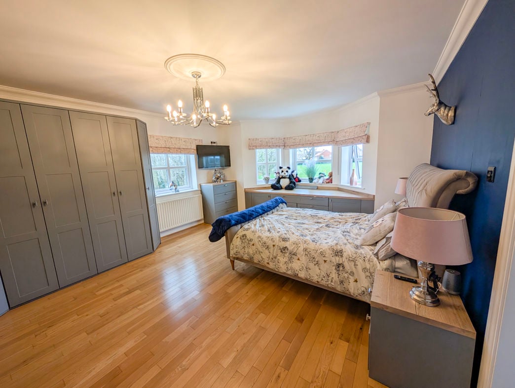 Property image 14 of 25
