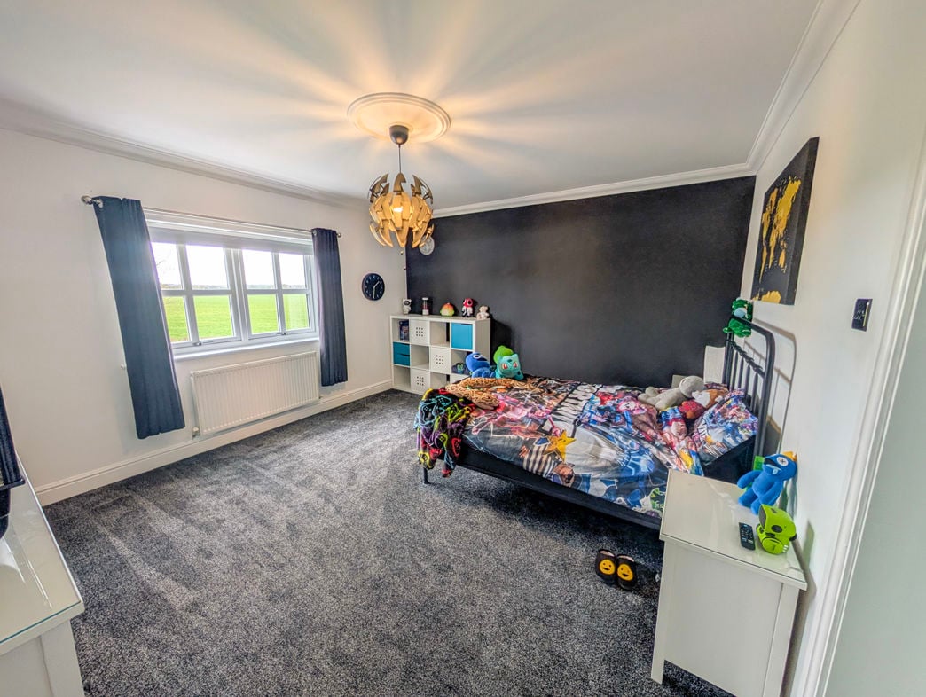 Property image 17 of 25