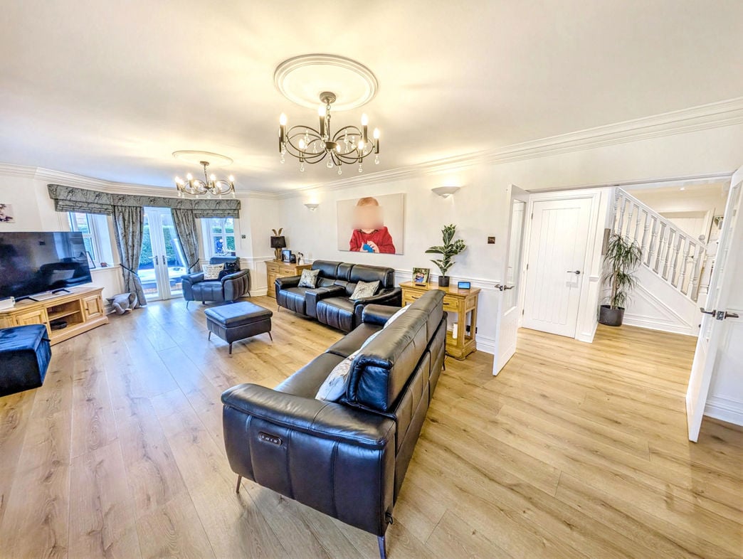 Property image 6 of 25