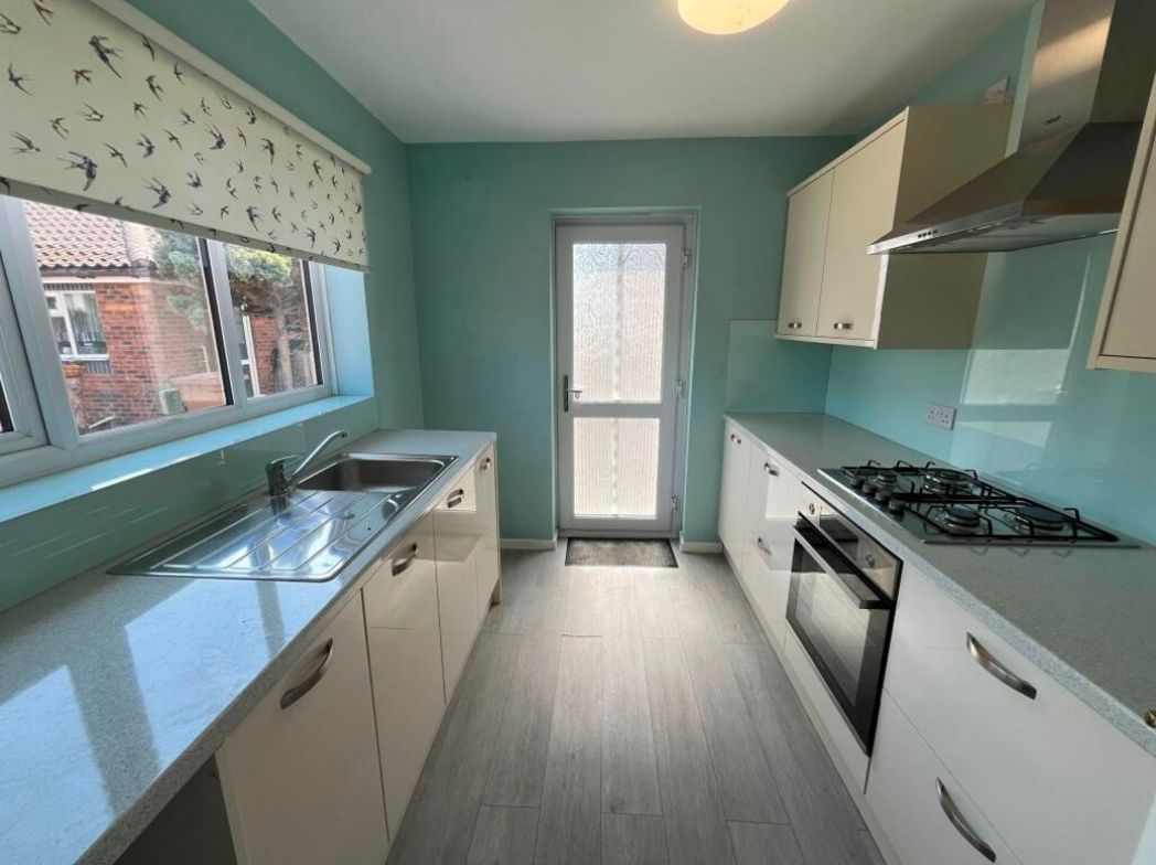 Property image 2 of 11