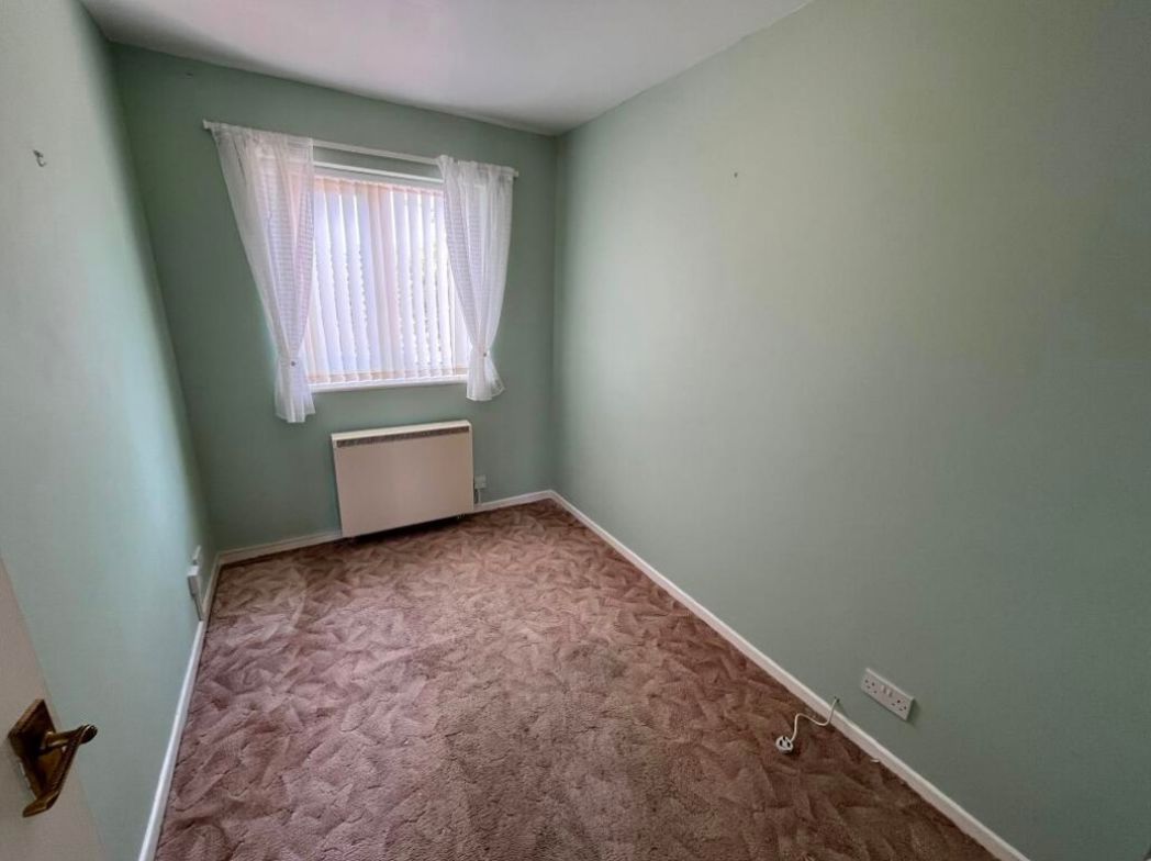 Property image 8 of 11