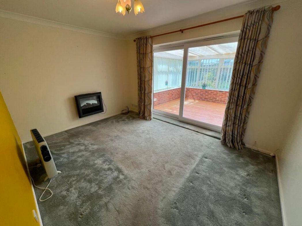 Property image 4 of 11