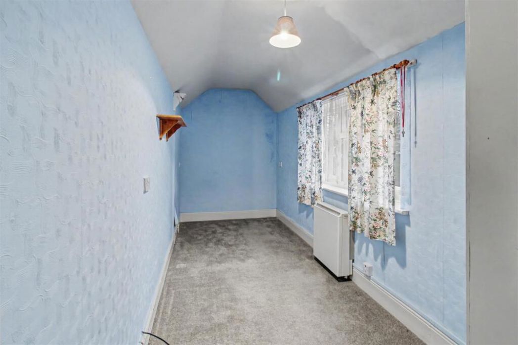 Property image 2 of 13